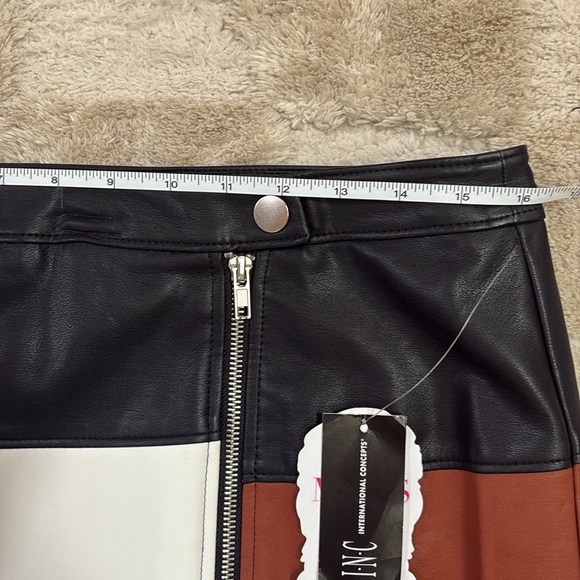 NWT Colorblock Mod PLeather Skirt - Picture 8 of 9
